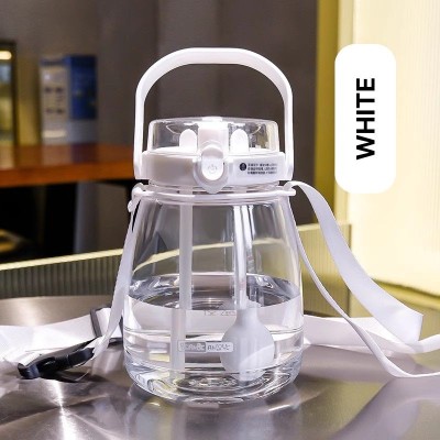 Portable large capacity water cup, high temperature resistant children's straw cup
