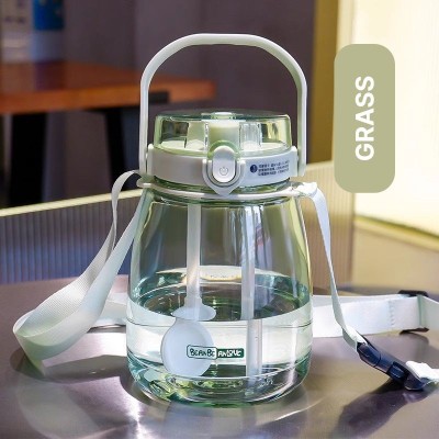 Portable large capacity water cup, high temperature resistant children's straw cup